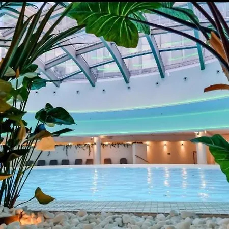 Hanza Tower 19 & Pool & Jacuzzi & Sauna